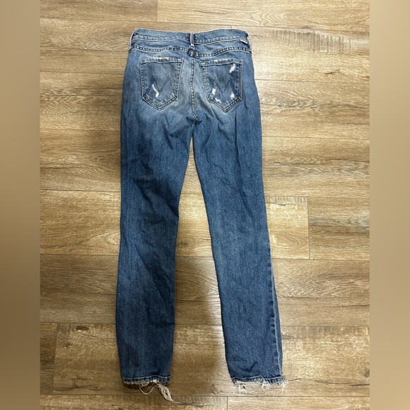 MOTHER Denim “The Flirt” in Cold Feet wash, size 24 - Picture 3 of 4